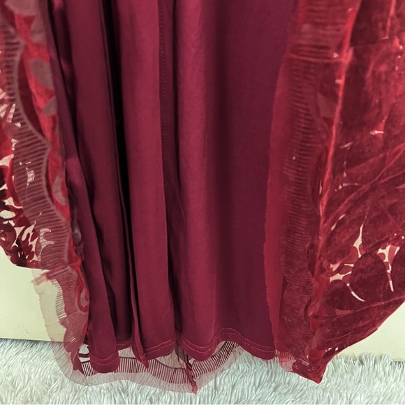 Morgan Formal Flocked Velvet Dress Size Small - Picture 10 of 11